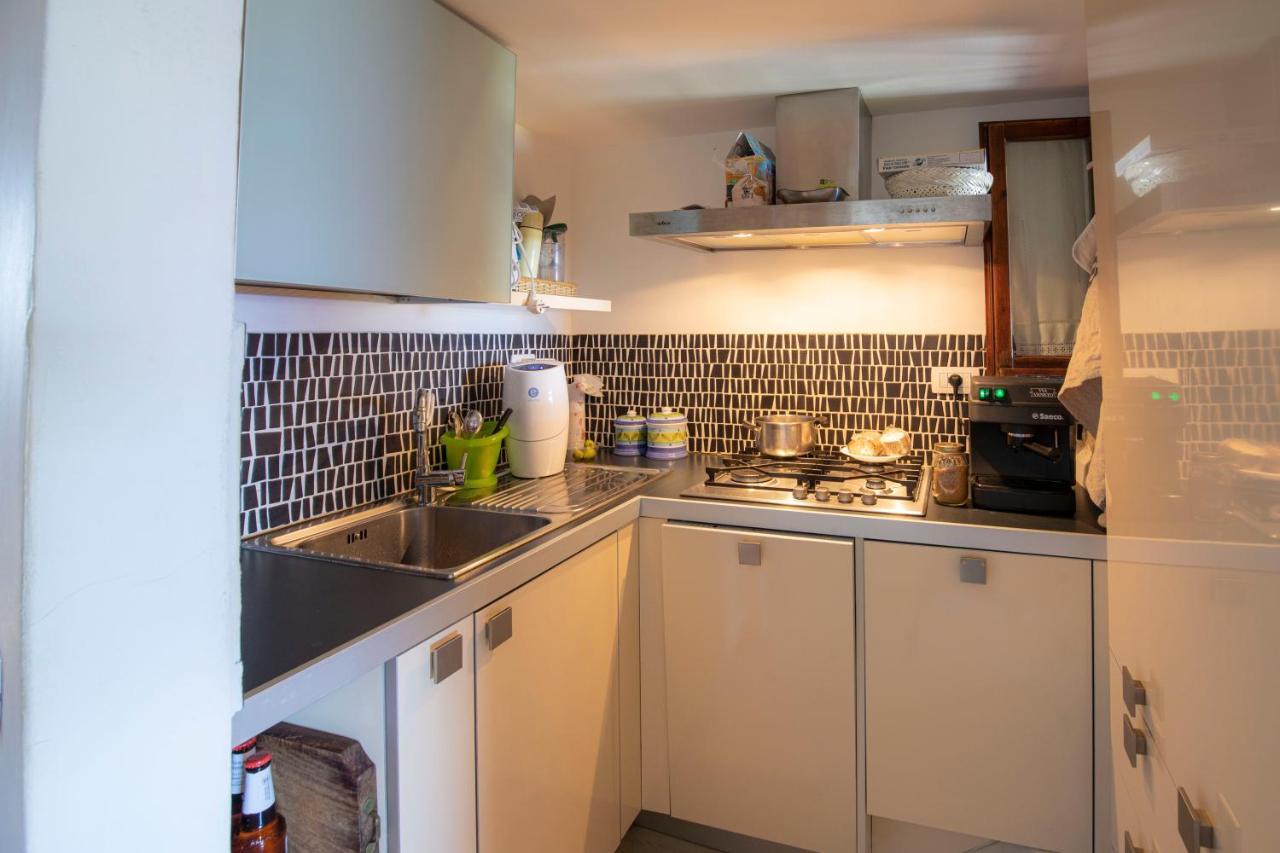 Splendido Appartamento Vista Mare Порто Ротондо Екстериор снимка