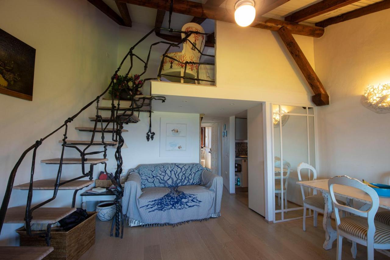 Splendido Appartamento Vista Mare Порто Ротондо Екстериор снимка
