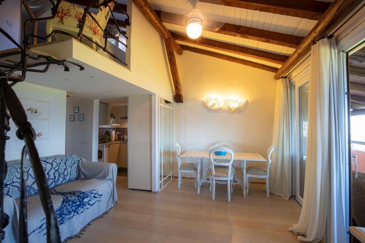 Splendido Appartamento Vista Mare Порто Ротондо Екстериор снимка