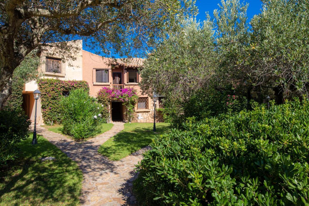 Splendido Appartamento Vista Mare Порто Ротондо Екстериор снимка