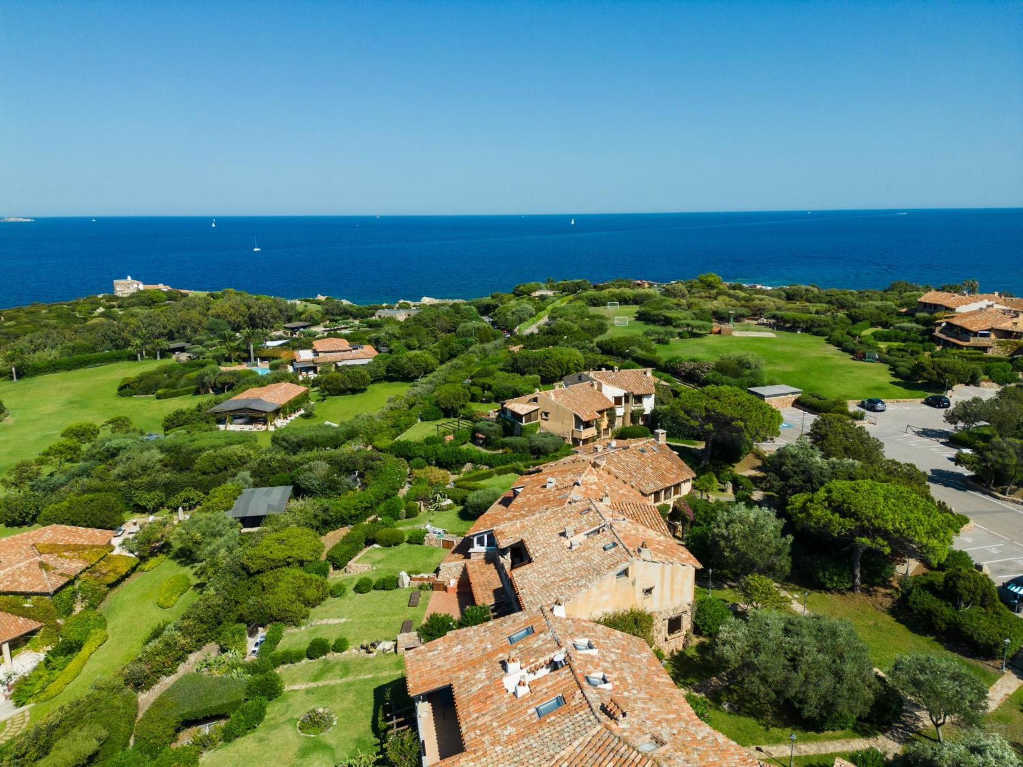 Splendido Appartamento Vista Mare Порто Ротондо Екстериор снимка