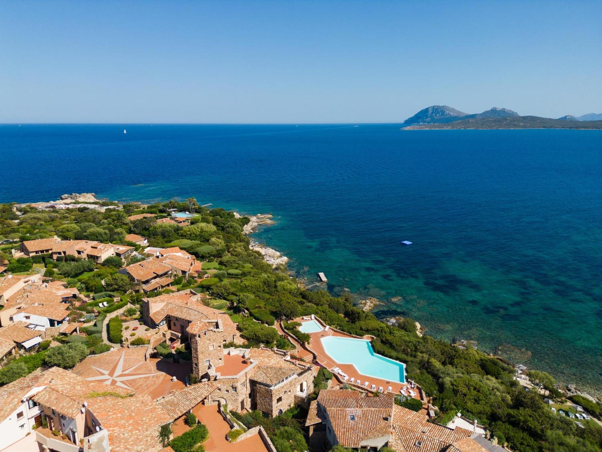 Splendido Appartamento Vista Mare Порто Ротондо Екстериор снимка