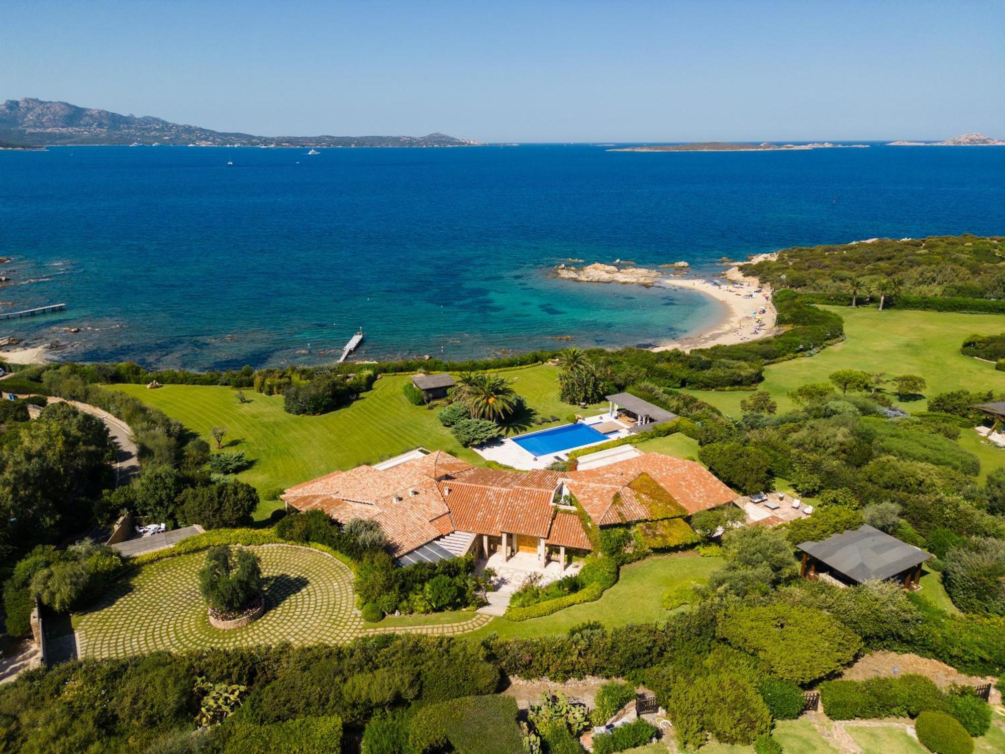 Splendido Appartamento Vista Mare Порто Ротондо Екстериор снимка